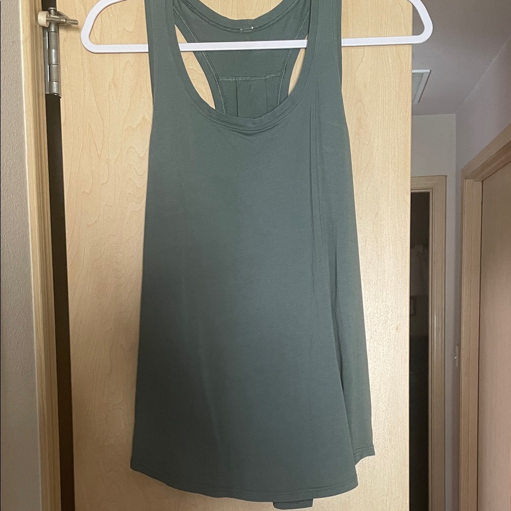 Lululemon Love Tank black size 6 no flaws